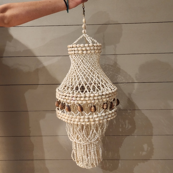 Vintage 70s seashell chula cowry pectin  hanging chandelier - Picture 3 of 6